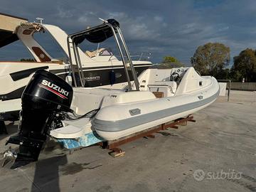 Nuova Jolly 750 Cabin 2003 con Suzuki 225 2021