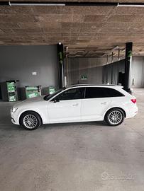 Audi A4 (218cv)