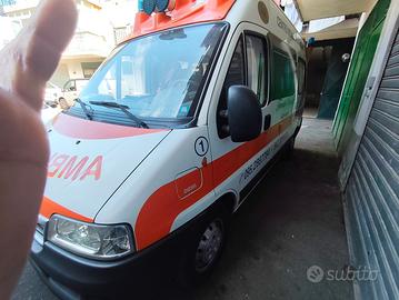 ambulanza 