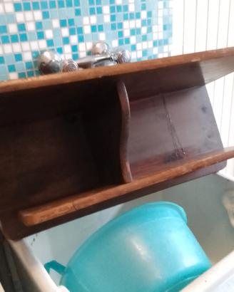 mensola sospesa in legno porta tv