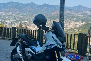 Honda xadv 750 Se