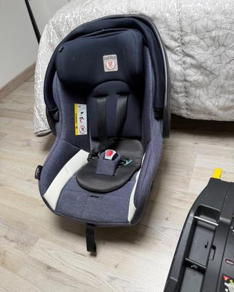 🚗 Ovetto neonato Peg Perego con base Isofix – Ott