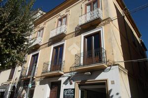 6 LOCALI A CASTROVILLARI