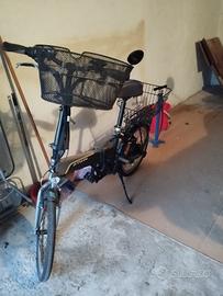 BICICLETTA ELETTRICA BTWIN