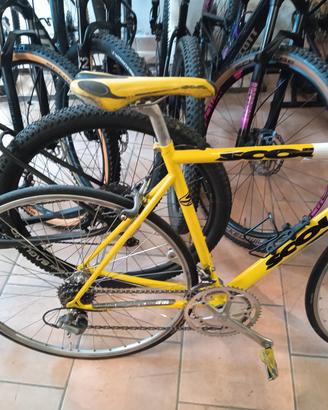 bici da corsa scout