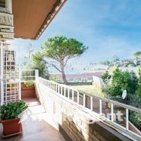 AMPIA METRATURA CON POSTO AUTO E CANTINA