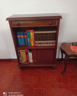 Libreria bassa