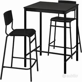 Tavolo alto + 2 sgabelli Ikea