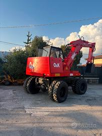 E142 - ESCAVATORE O&K MH4
