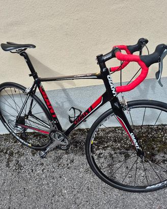 Bici da corsa Giant Defy ML 