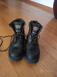 Scarpe Levis originali