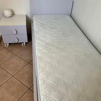 Letto singolo per cameretta