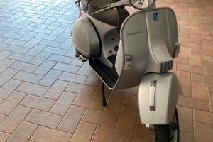 Piaggio Vespa 150 PX 70° anniversario
