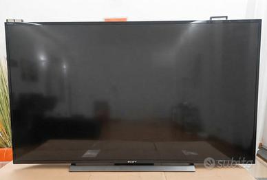 Smart TV Sony Bravia 48"  con staffa da muro