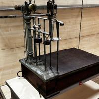 ANTICA BASCULA  ANNI  1850/1900.  RESTAURATA