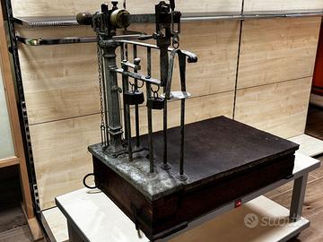 ANTICA BASCULA  ANNI  1850/1900.  RESTAURATA