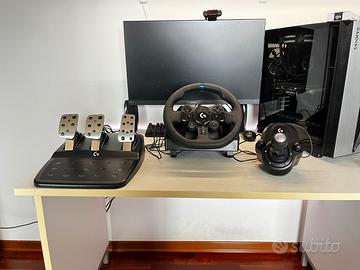 Volante Logitech G G923-pedali e cambio manuale