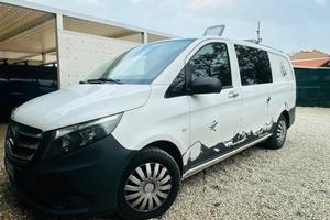 Mercedes Vito Autocarro 6 posti