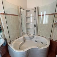 JACUZI Idromassaggio Vasca e Doccia con Cabina