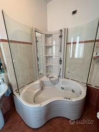 JACUZI Idromassaggio Vasca e Doccia con Cabina