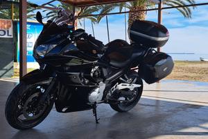 moto suzuki bandit 1250