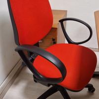 sedie ufficio con poggioli e ruote