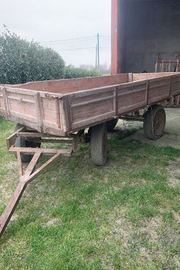 Rimorchio agricolo