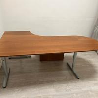 Scrivania uso ufficio completa - Roma Prati