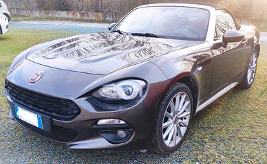 fiat 124 spider Bronzo con scarico e portapacchi 