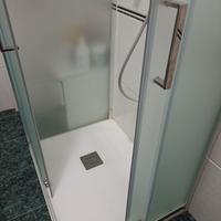 Box e. Piatto doccia nuovo