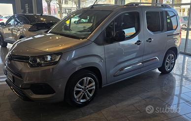 Toyota Proace city. Verso