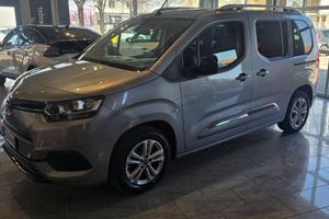 Toyota Proace city. Verso
