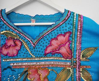Vestito egiziano con ricami