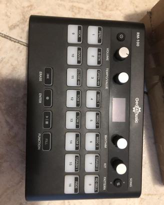 Rhythm & Drum Machine  RM-100
