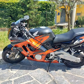 Honda CBR 600F radiata, no targa