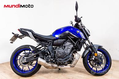 YAMAHA MT 07 - 2021