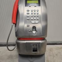 TELEFONO pubblico Telecom con Gettoniera
