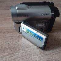 Videocamera Sony DCR-DVD 150