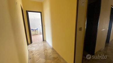 Appartamento di 150 m² con 4 locali a Carini