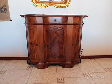 Mobile in legno