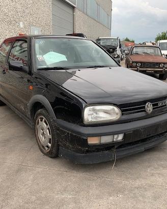 Volkswagen Golf GTI per ricambi
