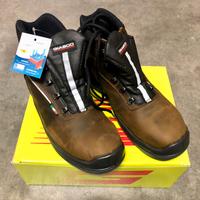 Scarpa lavoro 44