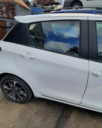 TOYOTA YARIS 2014 - PORTA POSTERIORE DESTRO