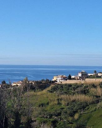 Roccavaldina, terreno agricolo pianeggiante circa