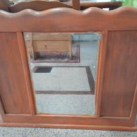 vecchia specchiera anni '30/'40 in legno 