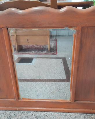 vecchia specchiera anni '30/'40 in legno 