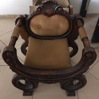 Sedia capotavola d'epoca intagliata- velluto ocra