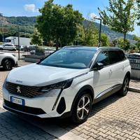 Peugeot 5008 2023 1.5 BlueHdi Allure pack, 7 posti