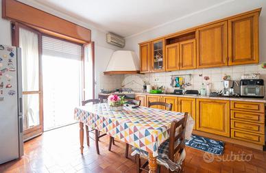 4 LOCALI A VOLVERA
