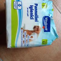 Confezione pannolini igienici